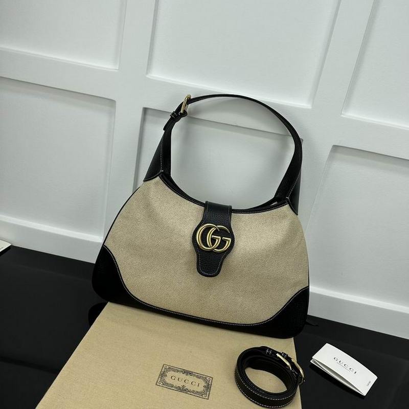 Gucci Handbags 372